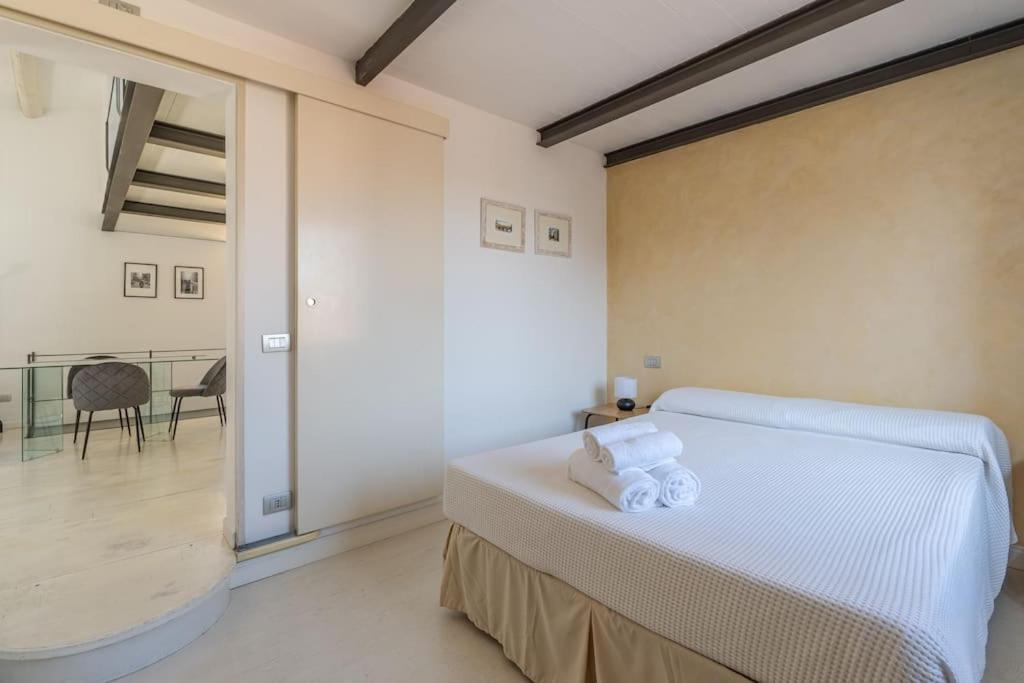 Lion 32 * Florencia