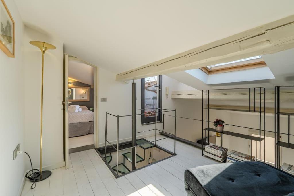 Lion 32 * Florencia